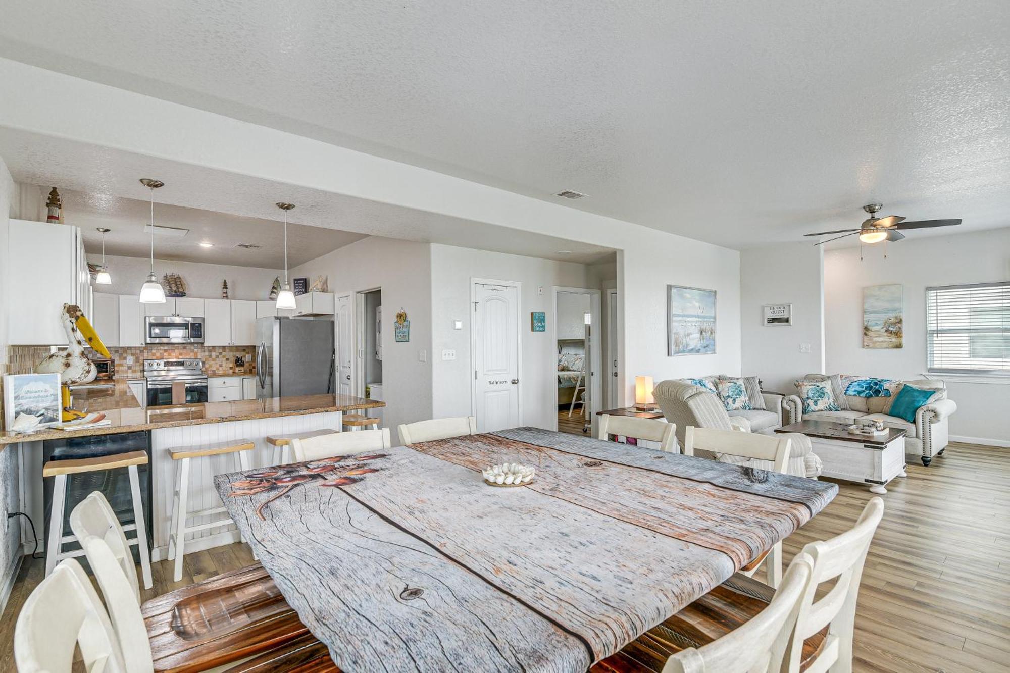 Beachfront Texas Retreat - 2 Decks, Patio And Views! Surfside Beach Exterior photo