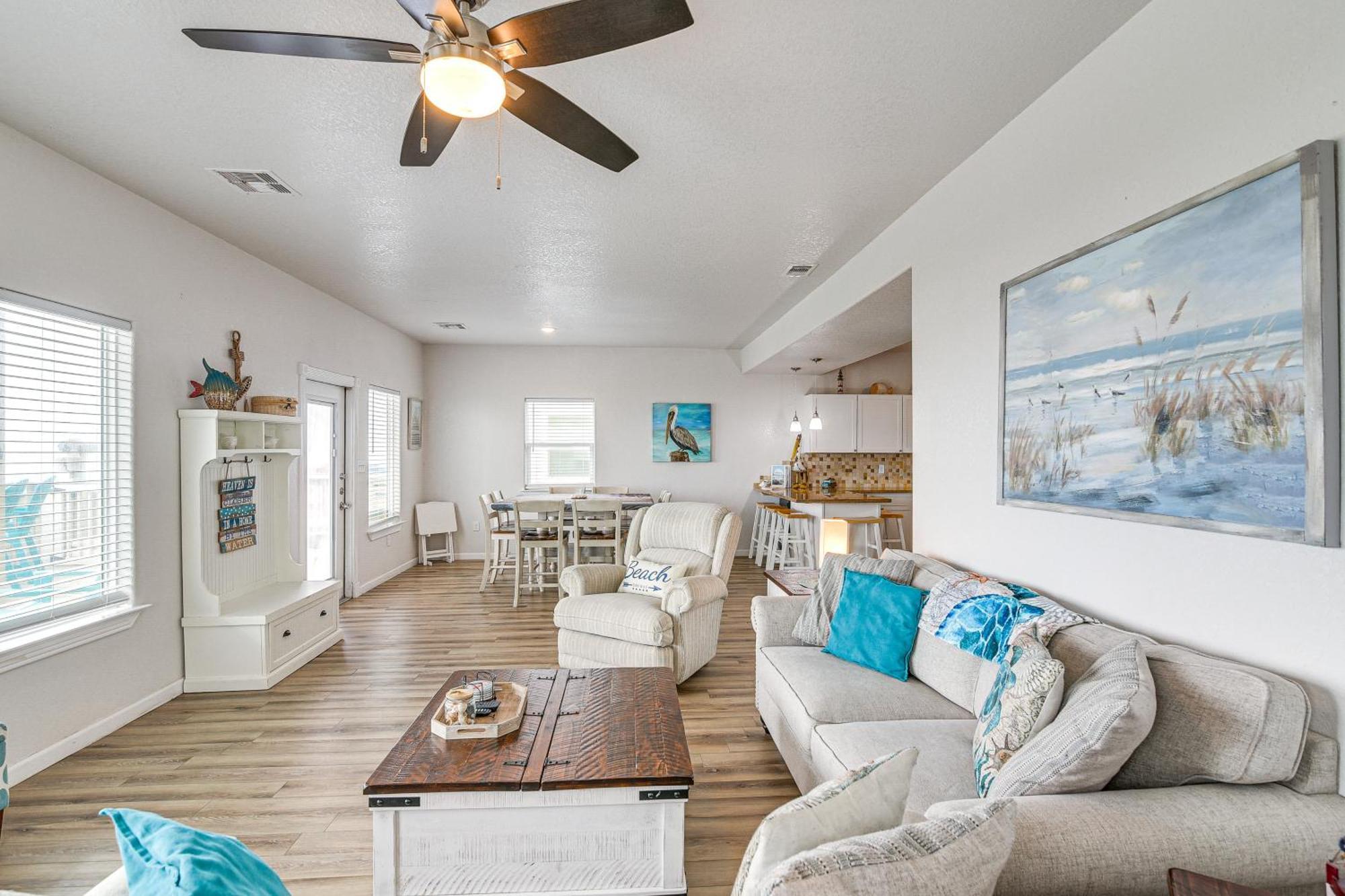 Beachfront Texas Retreat - 2 Decks, Patio And Views! Surfside Beach Exterior photo